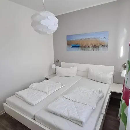 Bernstein Apartment Gelbensande